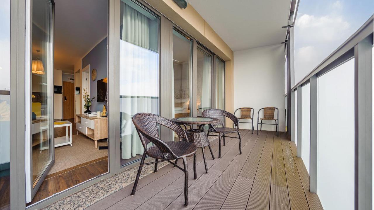 Apartament Blekitna Laguna Z Basenem - Ul Kasprowicza 20A - Holiday City Kolobrzeg Exterior photo